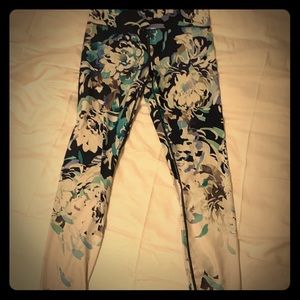 Athleta Navy Floral Leggings - size Small